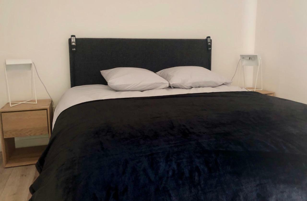 Penthouse Cassis Apartment Luaran gambar
